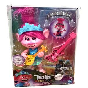 Trolls DreamWorks Poppy Singing Doll "Trolls Just Want to Have Fun" Pop-to-Rock